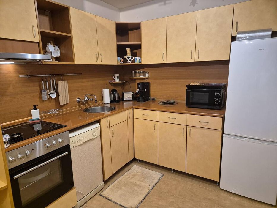 Дава се под наем Къща в Бургас, Банево - 144 кв.м за 1020 € - Снимка #1