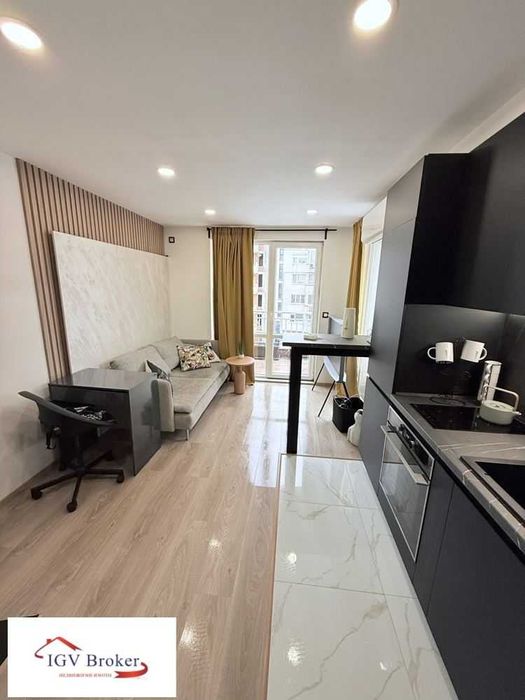 Мезонет под наем в Центъра