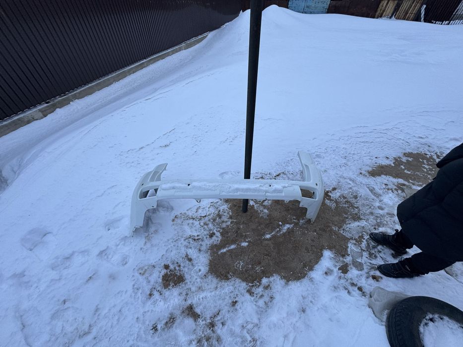 Задний Бампер от тойоты прадо 2009г 2013г