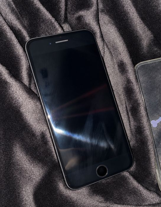 продам Айфон/iphone 7