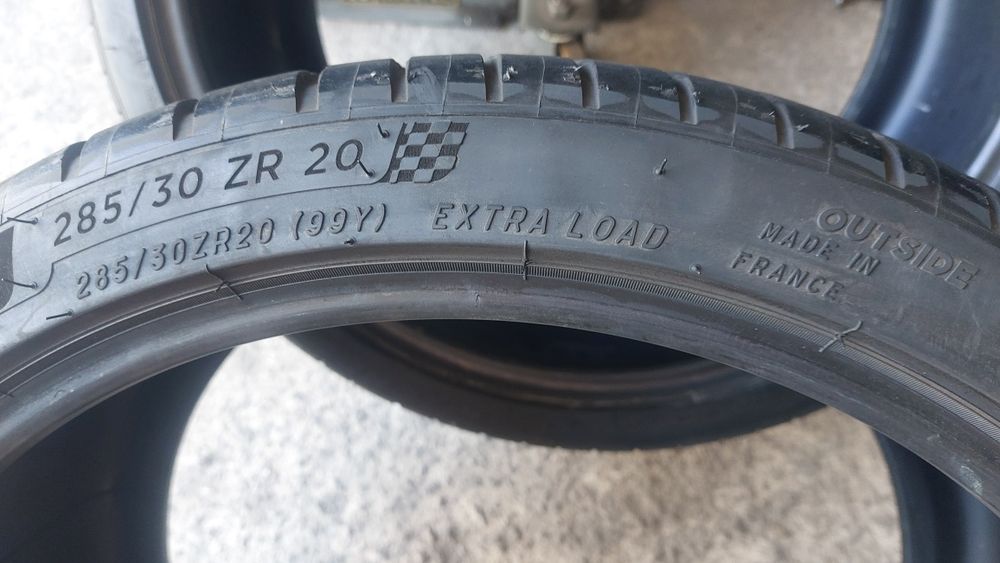 Летни гуми 285/30/20 Michelin Pilot Sport 4S 2 броя