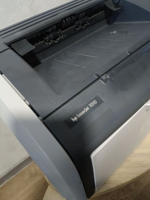 Принтер hp lj1010