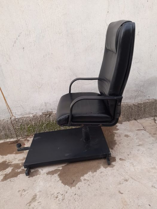 Продаю Педикюрное кресло