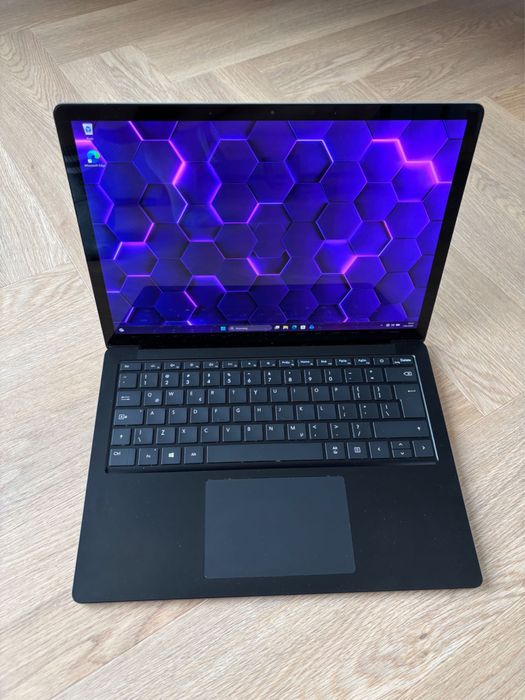 Microsoft Surface Laptop 4 – i7-1185G7 | 16GB RAM | 256GB SSD | Impecabil