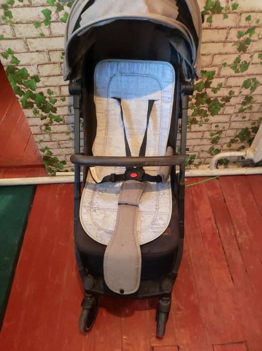 Продам детскую коляску