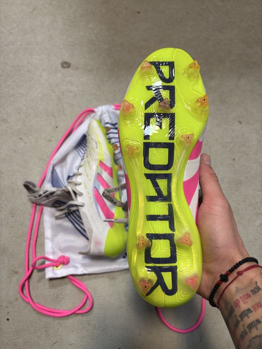 Футболни обувки adidas predator elite