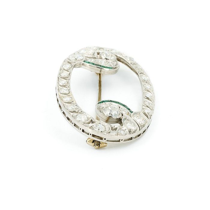 brosa Art Deco cca 1930, platina, smaralde, diamante 2.88 ct, certif.