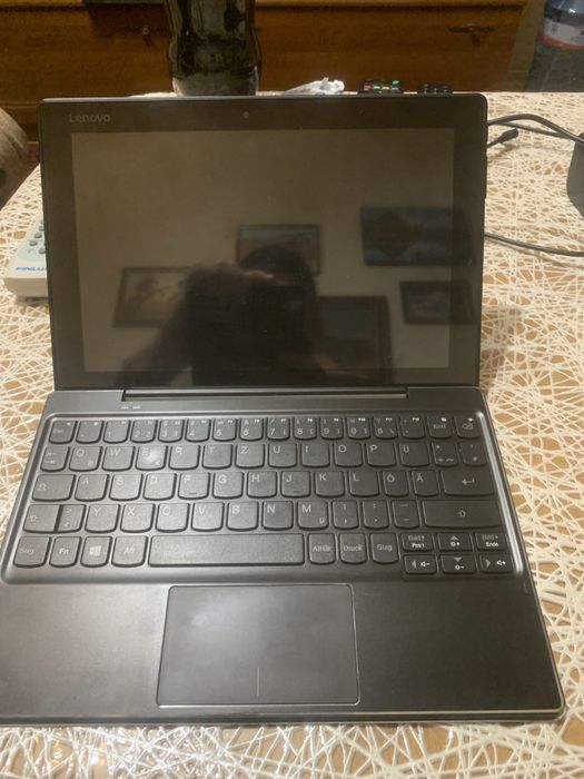 Мини Лаптоп-Таблет Lenovo MIIX 310-10ICR