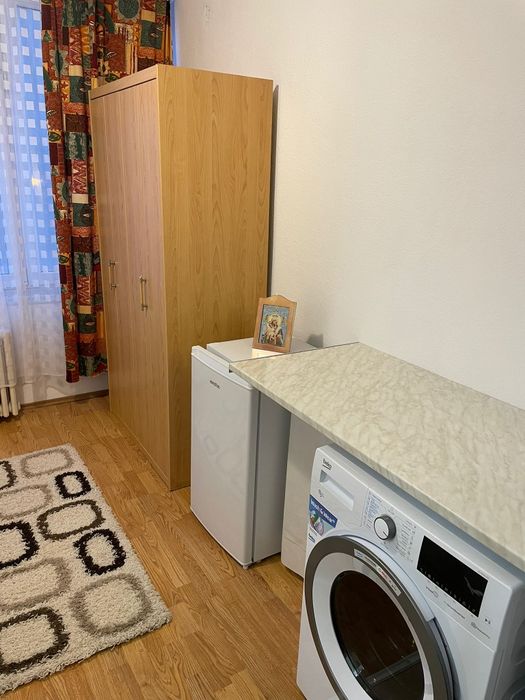 Închiriez camera camin