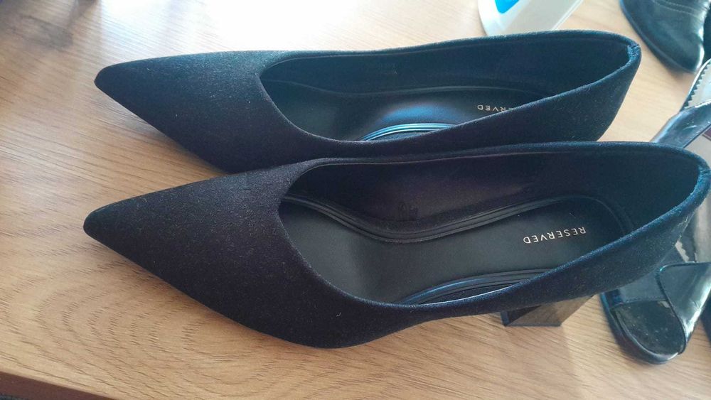 Pantofi dama marimea 36 reserved