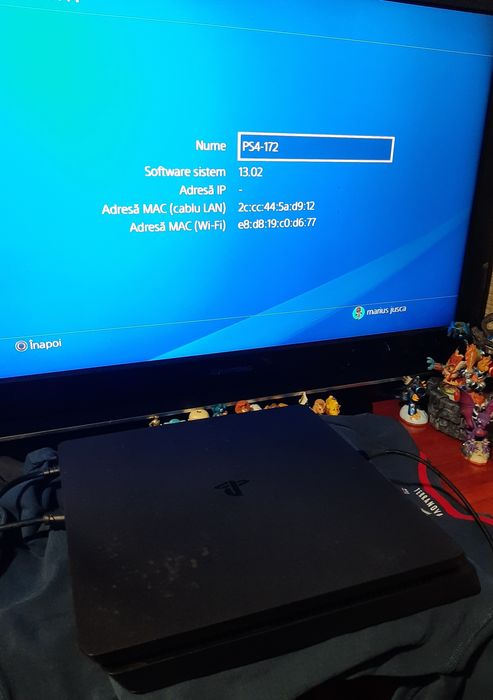 Vând PlayStation 4 slim în stare bună ps4