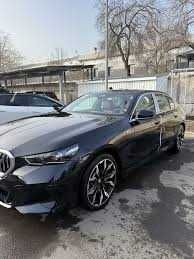 bmw i-5 naxt va nasiya savdo