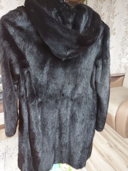 Продам норковую шубу