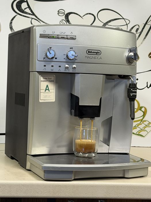 Кафемашина кафе автомат delonghi magnifica с гаранция