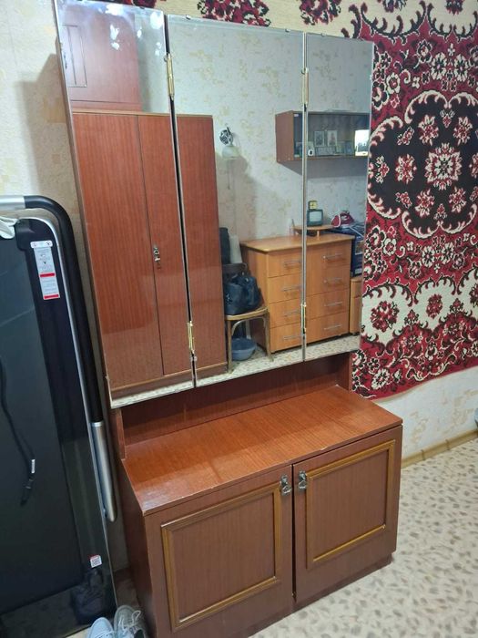 Трюмо советское для спальни