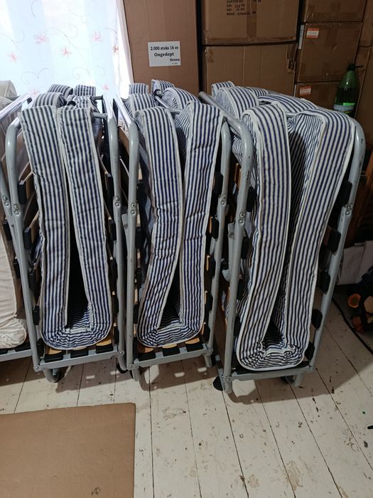 Pat cu saltea second-hand pliabil