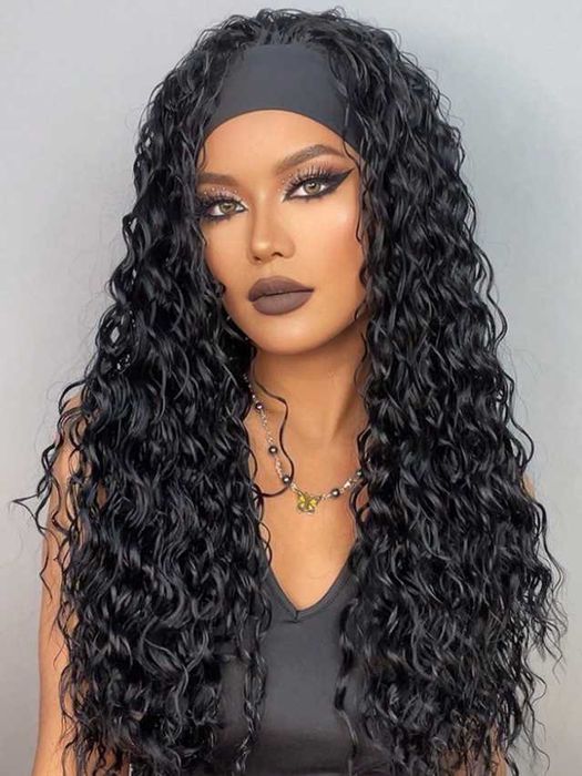 Perucă cu păr negru, lung și creț