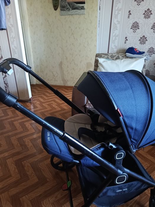 Продам детскую  коляску