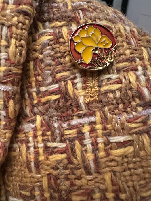 Chanel sacou+ fusta, măsura S,nou cu etichetă!