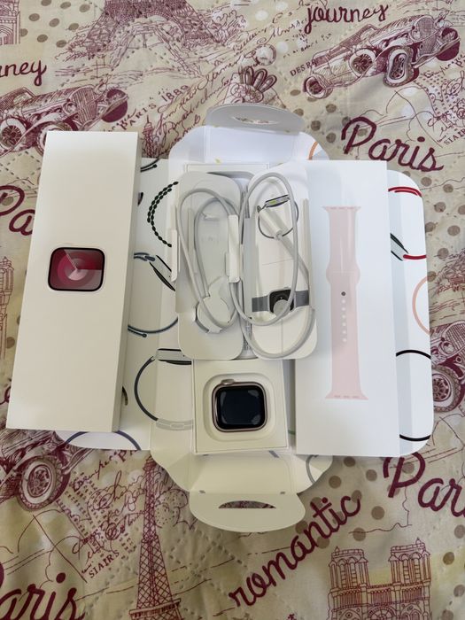 Apple watch 9 series pink