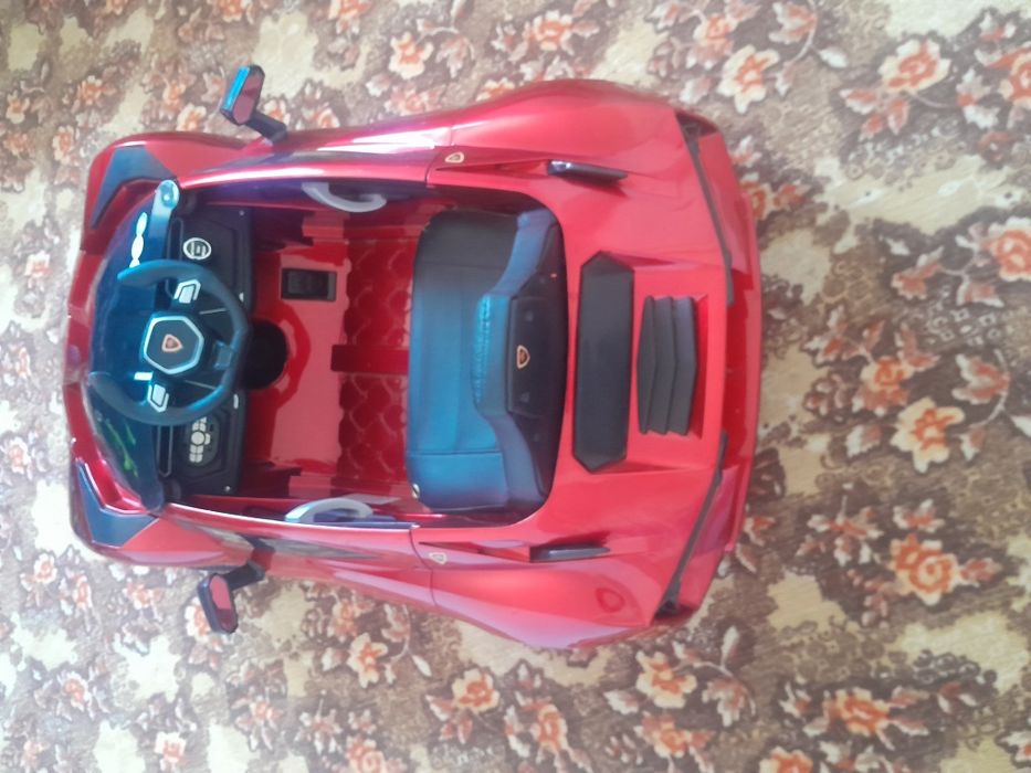 Детский электромобиль