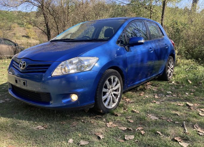 Тойота Аурис/Toyota Auris 1.4D4D 90кс 2011г / НА ЧАСТИ /