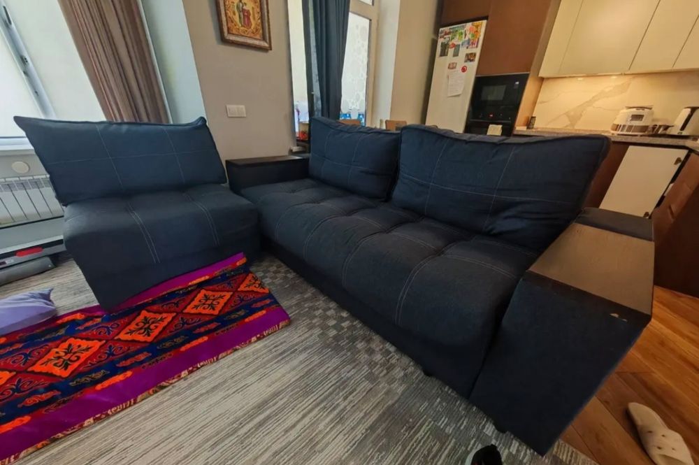 Диван в хорошем состоянии