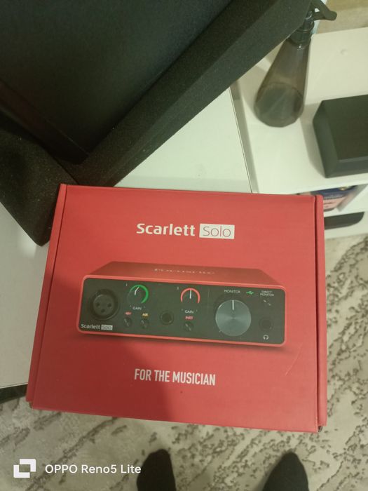 Продам звуковую карту Focusrite Scarlett Solo 3rd Gen