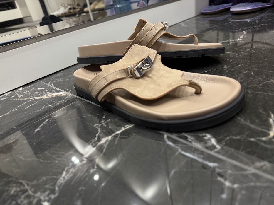 Продаю сандали Hermes