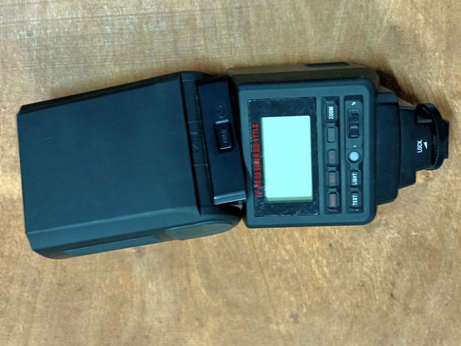 Фотовспышка фирмы "Sigma"