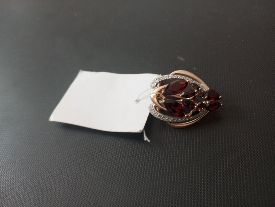 Продам серёжки..