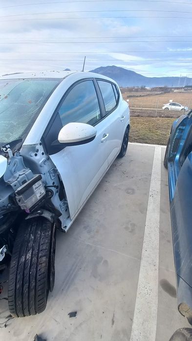 Dezmembram Dacia Sandero 3 1.0 TCE ECO-G H4D 480