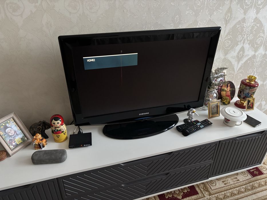 Телевизор samsung