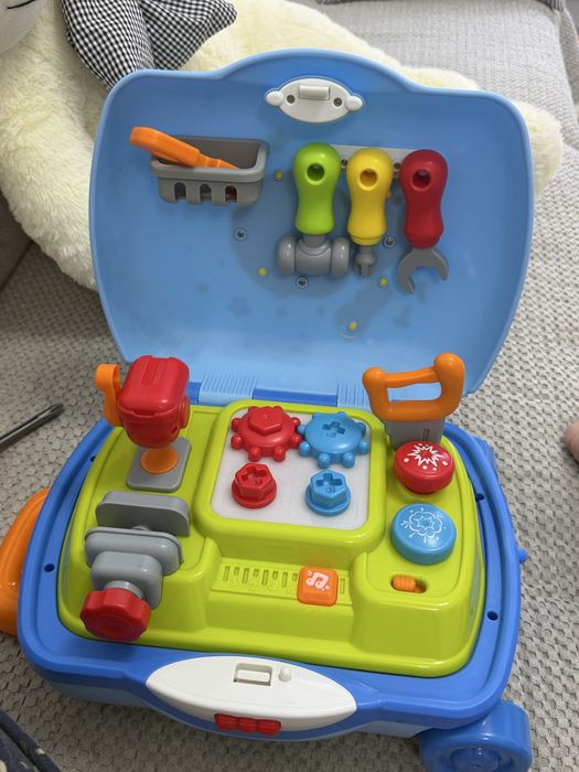 Набор чемоданов Hola