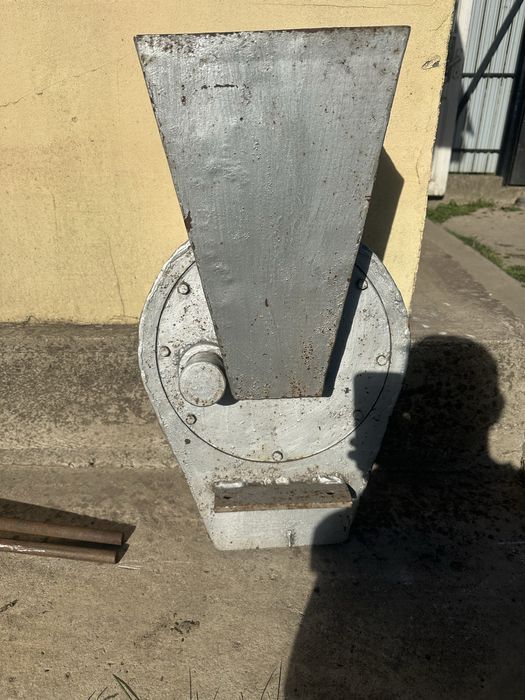 Moara pt faina si huroaie