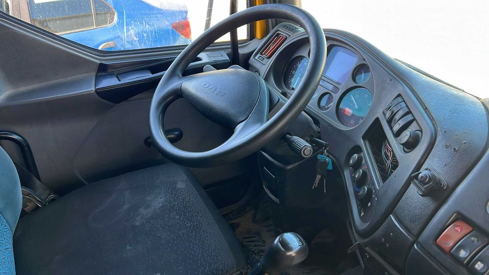 Camion DAF LF 55.250 Prelată / 11,5 Tone Sarcină Utilă / 250 CP / 2007 + Video
