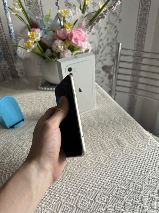 Iphone 11 в идеальном состоянии айфон