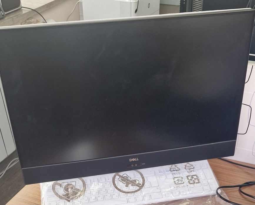 Моноблок Dell Inspiron 24