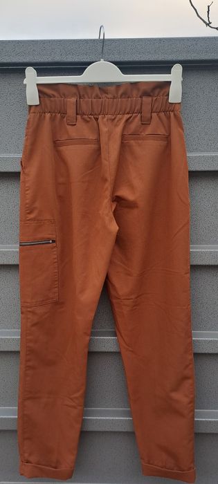 Pantaloni marimea S