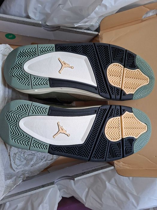 Air Jordan 4 Retro SE Craft