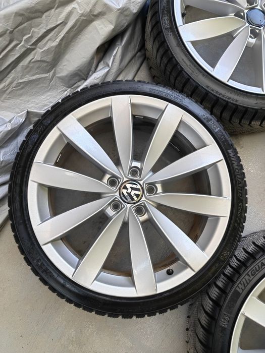 Оригинални Lugano 5 112 19" с перфектни зимни гуми 235 35