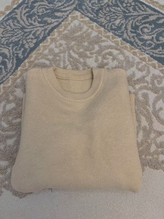 Шерстяные кофты черная/бежевая