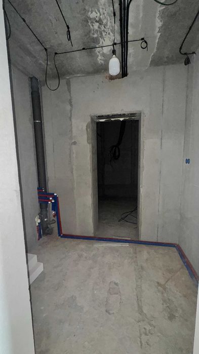 Продам 4-х комн квартиру