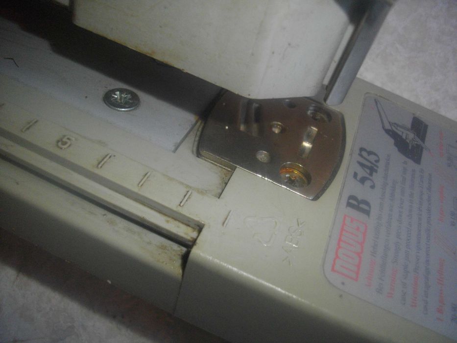 60W Електрически заточващ шмиргел точило с ъгъл наклон сухо заточване