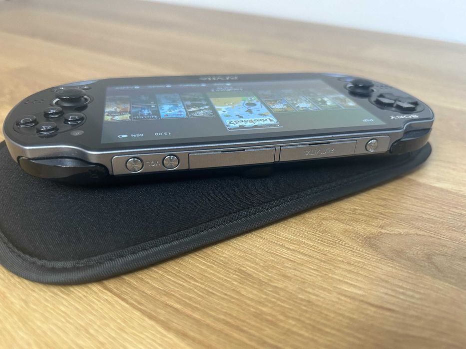 PS Vita OLED modată — Vita + PSP + emulatoare | Import Japonia