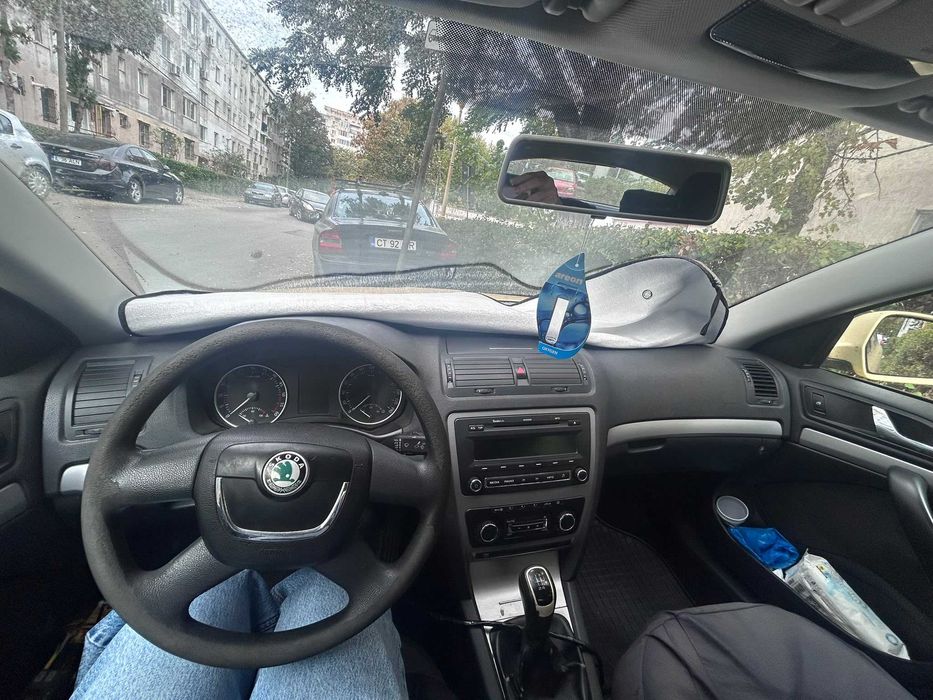 SKODA Octavia 2012 — imagine 5