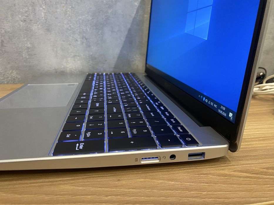 Продам ноутбук Yepo N95