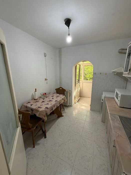 Apartament 2 camere decomandat – zona Sărari-Împăratul Traian