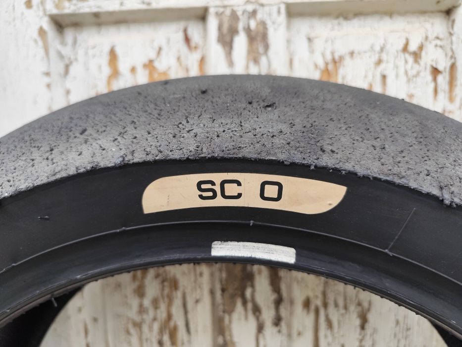 Комплект сликове Pirelli Superbike 120/190