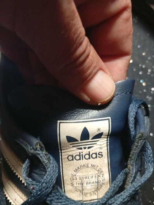 Продавам маратонки Adidas Jeans